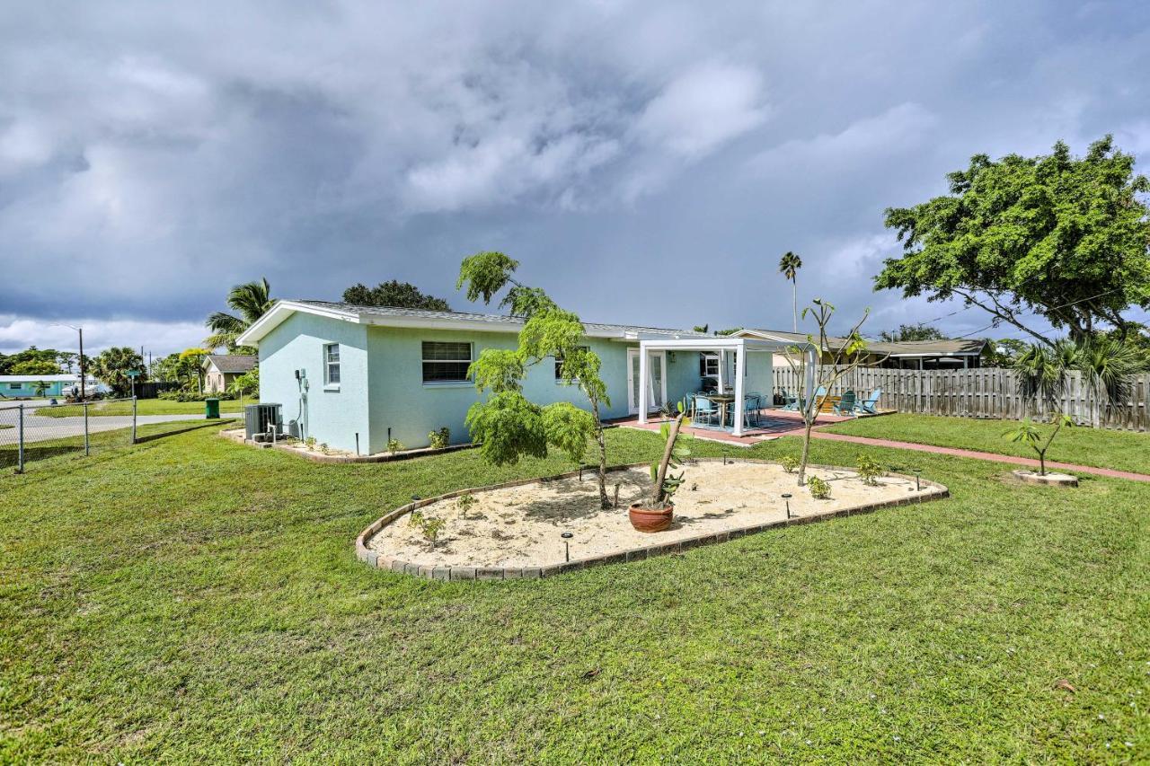 Merritt Island Home Fire Pit And Canal Access! المظهر الخارجي الصورة
